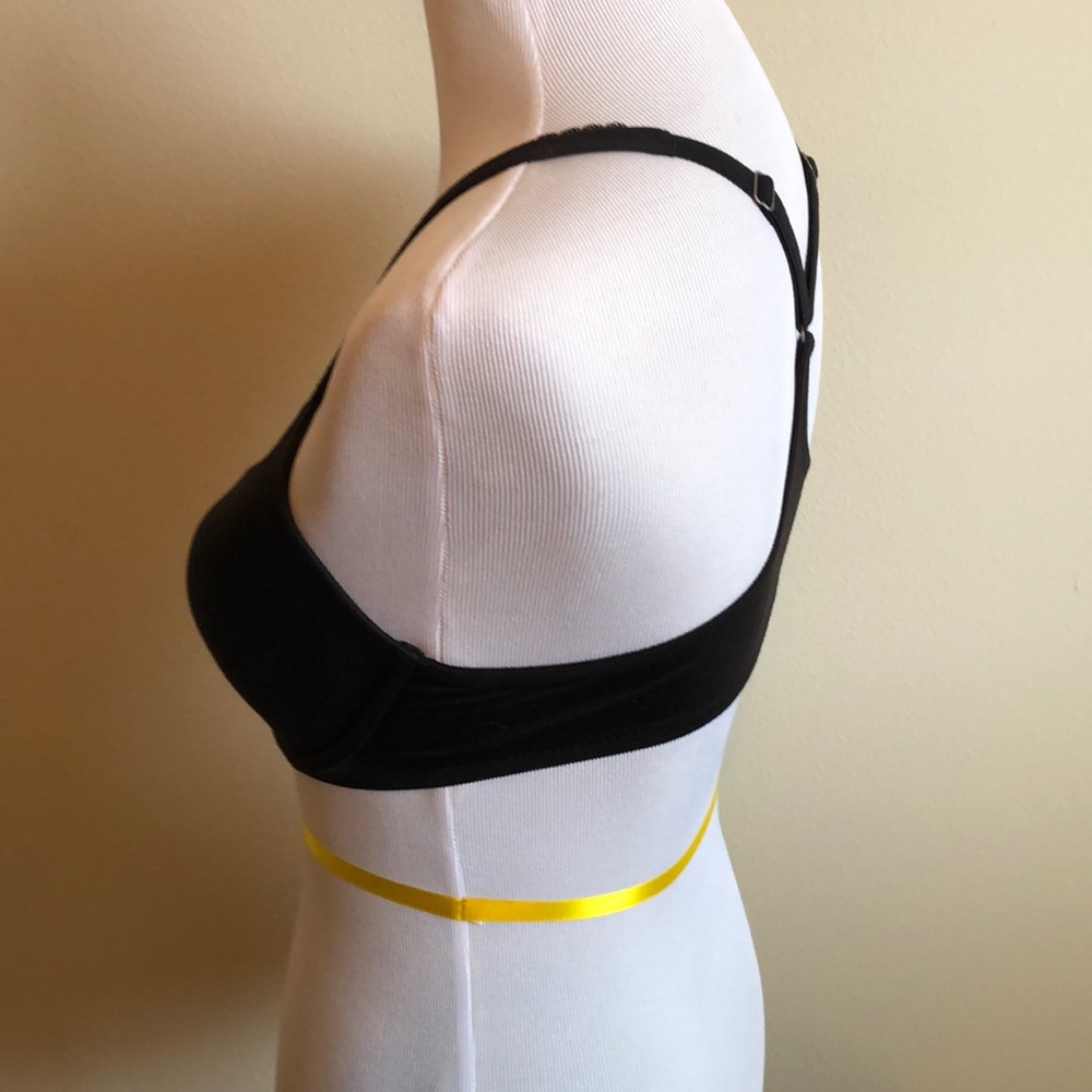 VS Racerback Bra - Picture 2 of 4